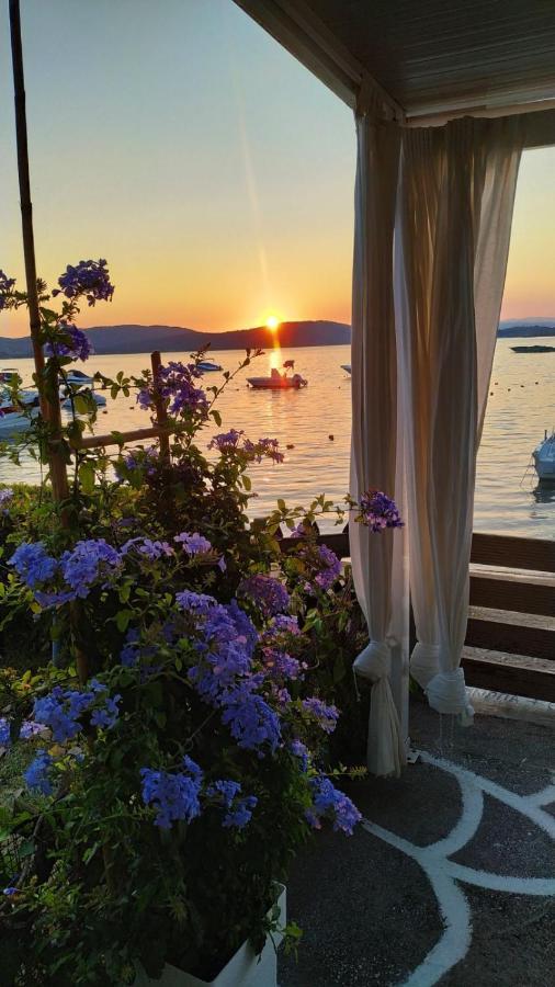Dimitra'S House Villa วูร์วูรู ภายนอก รูปภาพ